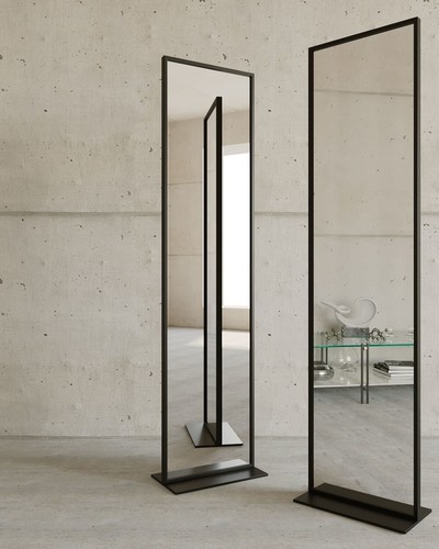 Дизайнерское напольное одностороннее зеркало Glass Memory Ablestar ll в металлической раме черного цвета